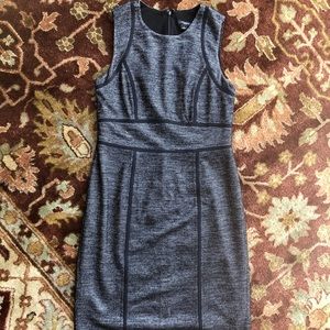Ann Taylor size 4 sheath dress good condition.